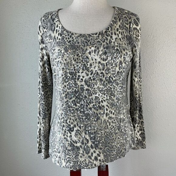 Liz Claiborne Tops - Liz Claiborne Petite Leopard Print Top EUC